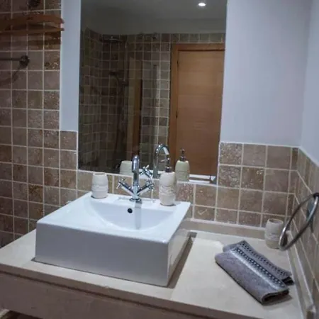 En Urbanizacion De Lujo Séjour chez l'habitant Estepona